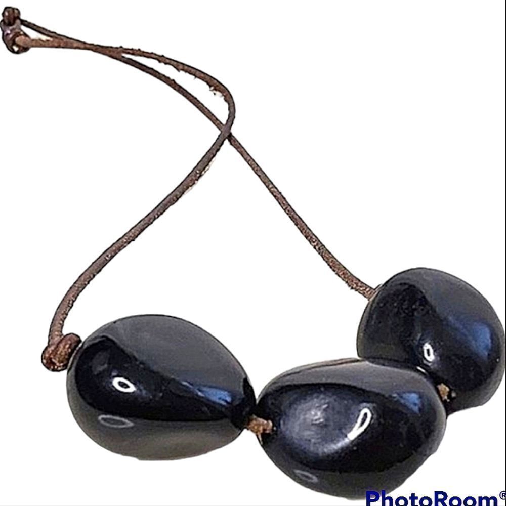 Artist-Made Black Polished Stone & Leather Necklace